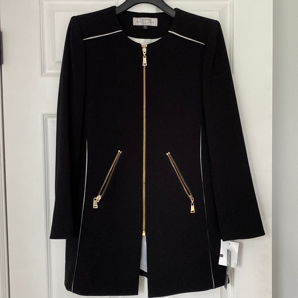 NWT Zip Up Blazer